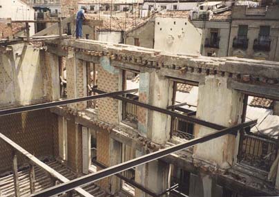 Edificio Reconstruido en Cava Baja 30