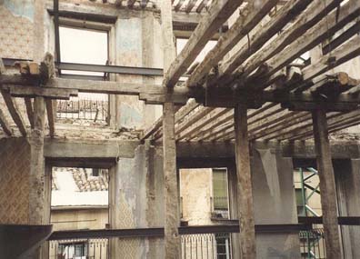 Edificio Reconstruido en Cava Baja 30