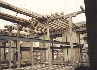 Edificio Reconstruido en Cava Baja 30