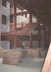 Edificio Reconstruido en Cava Baja 30