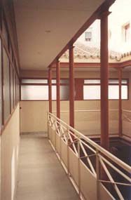 Edificio Reconstruido en Cava Baja 30