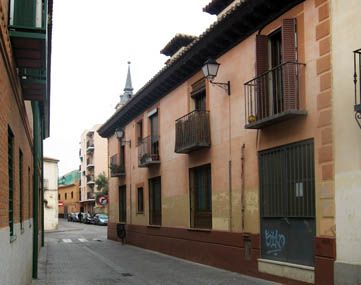 Edificio de viviendas y locales en Calle Santa Catalina