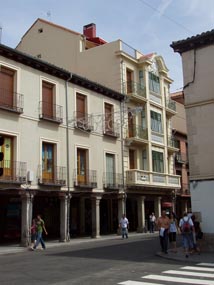 Edificio de viviendas y locales en Calle Libreros