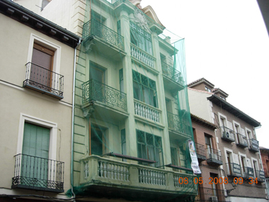 Edificio de viviendas y oficina en Calle Libreros